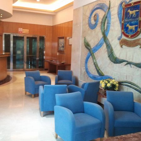 Hotel Ciudad De Фуэнлабрада Экстерьер фото