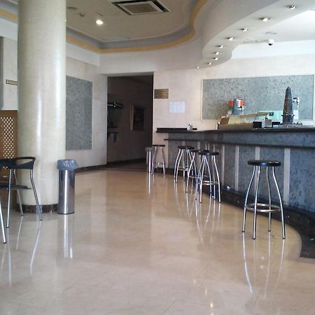 Hotel Ciudad De Фуэнлабрада Экстерьер фото