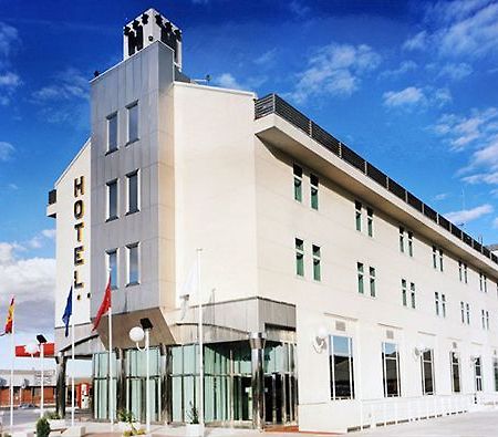Hotel Ciudad De Фуэнлабрада Экстерьер фото