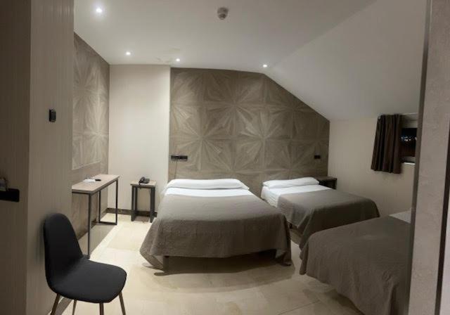 Hotel Ciudad De Фуэнлабрада Экстерьер фото