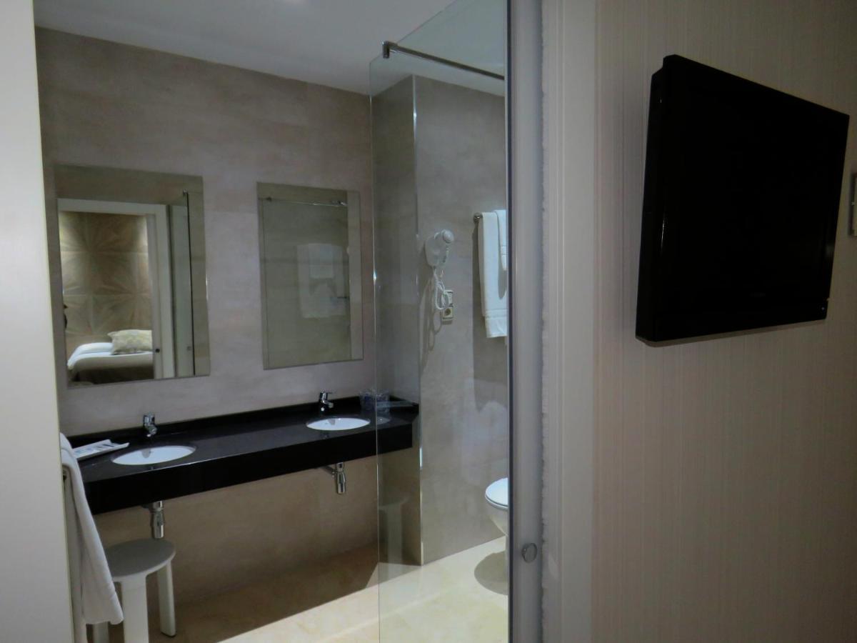 Hotel Ciudad De Фуэнлабрада Экстерьер фото